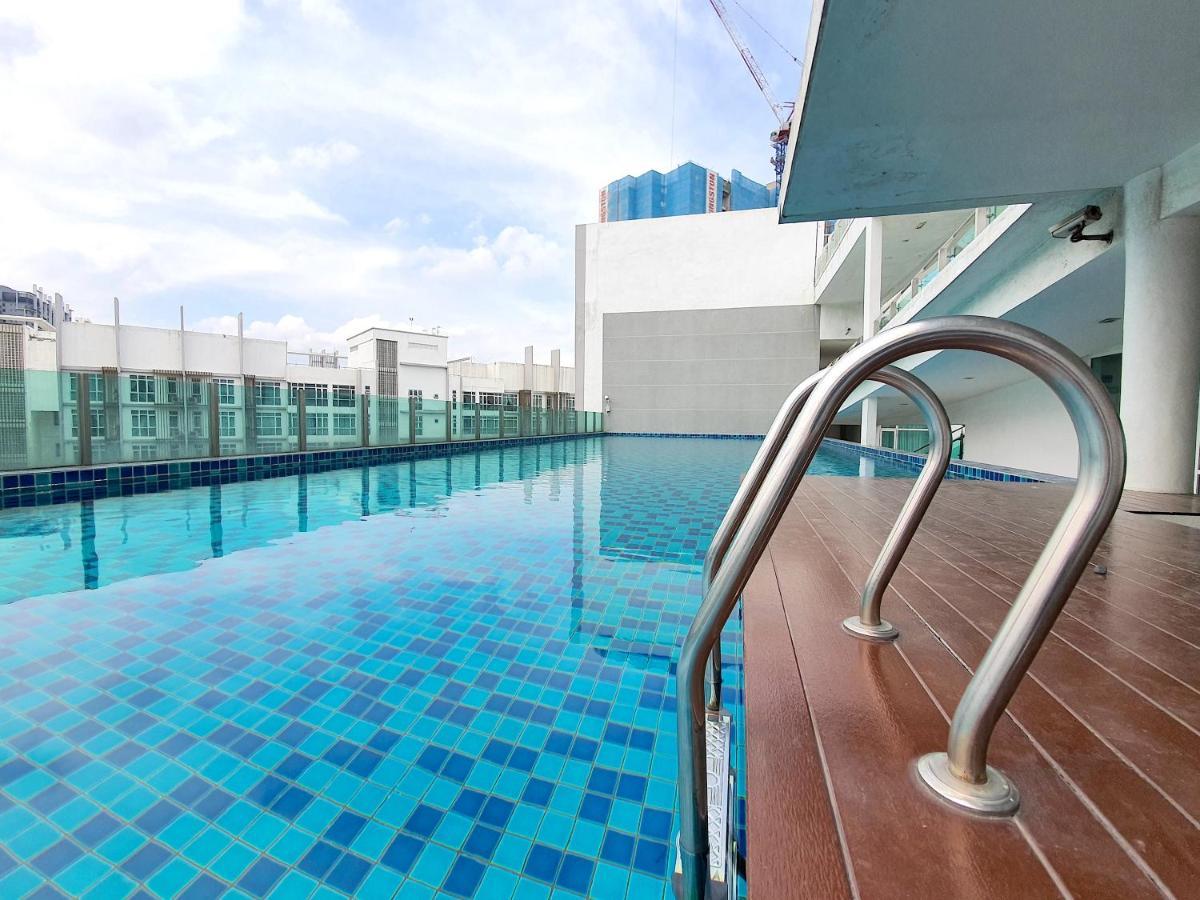 Residences By Beestay Management Apartemen
